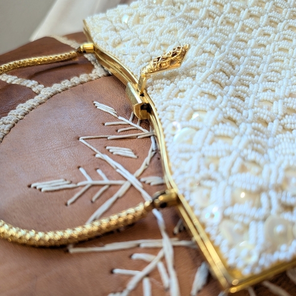 Vintage beaded bag by debbie - Picture 2 of 8